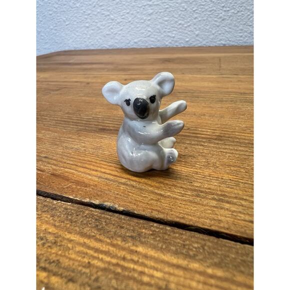 Vintage Bug House Miniature Koala Figurine Bone China Trinket Original Sticker - Picture 2 of 5
